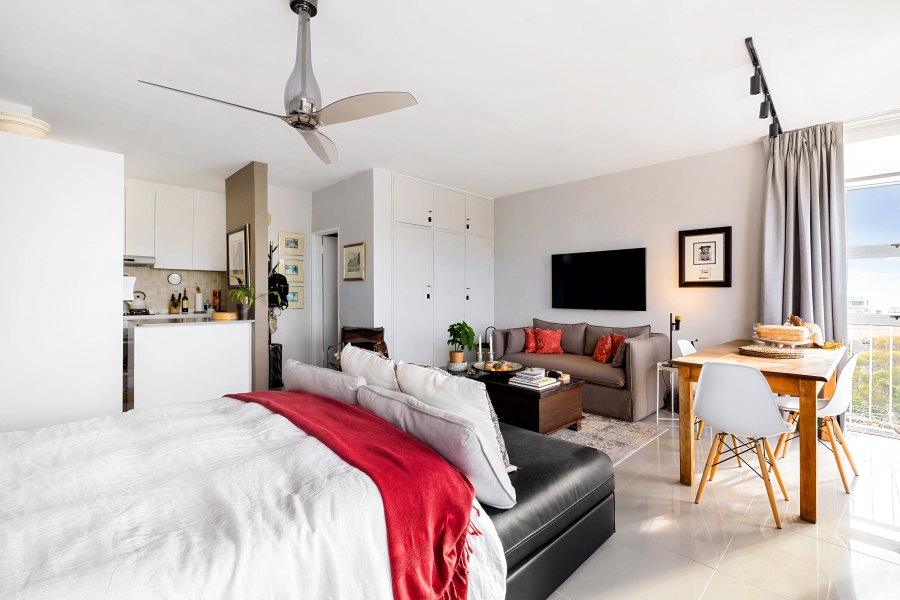 To Let 1 Bedroom Property for Rent in Green Point Western Cape